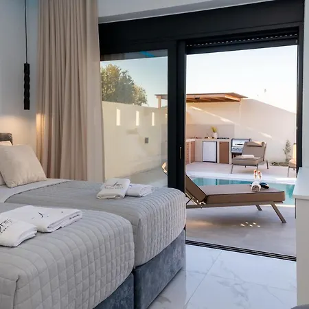Amfi Luxury 4br With Private Pool By Mana Gers * Sarakinádhon