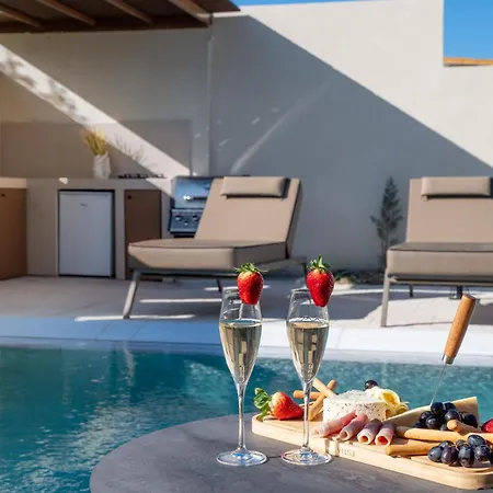 Amfi Luxury 4br With Private Pool By Mana Gers