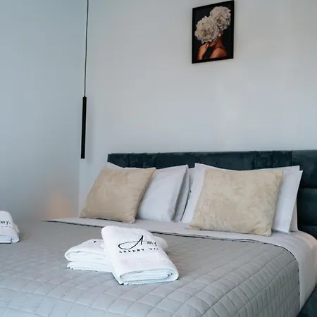 Amfi Luxury 4br With Private Pool By Mana Gers Sarakinádhon