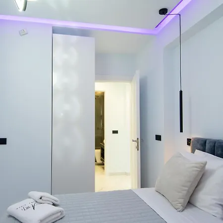 Amfi Luxury 4br With Private Pool By Mana Gers * Sarakinádhon