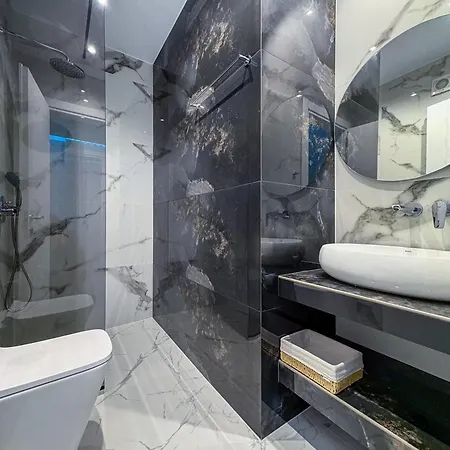Vila Amfi Luxury 4br With Private Pool By Mana Gers Sarakinádhon
