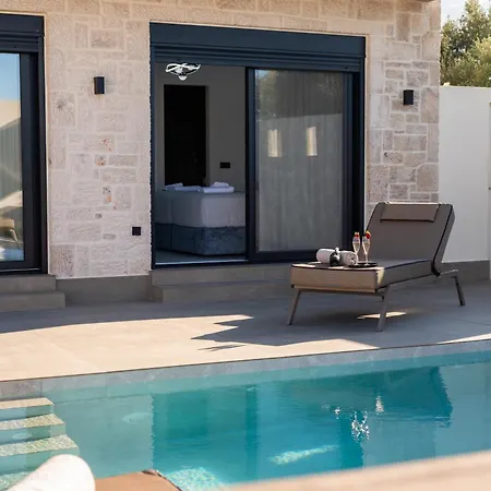 Amfi Luxury 4br With Private Pool By Mana Gers 빌라