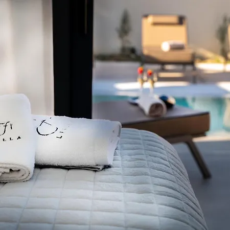 Amfi Luxury 4br With Private Pool By Mana Gers Sarakinádhon