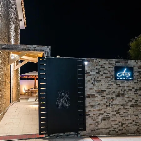 Vila Amfi Luxury 4br With Private Pool By Mana Gers Sarakinádhon