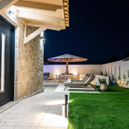 Amfi Luxury 4br With Private Pool By Mana Gers Villa *